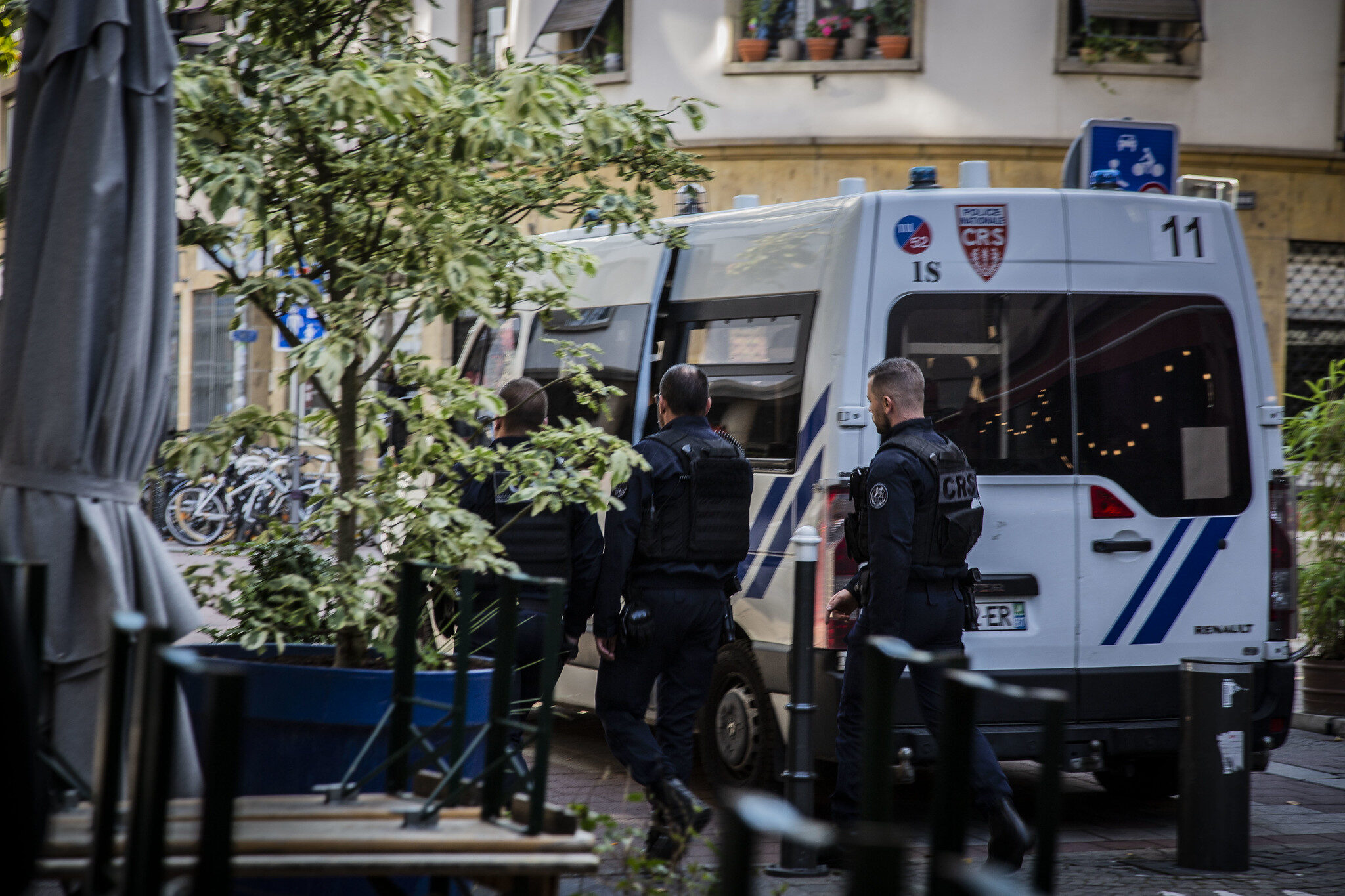 Quinze CRS en plus par jour dans le quartier Gare : « Ce ne sont pas les policiers qui vont rétablir le lien social »