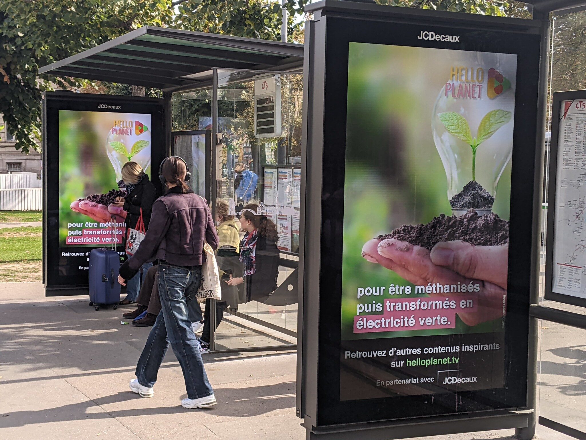 Strasbourg va retirer ses pubs des panneaux vidéos de JC Decaux