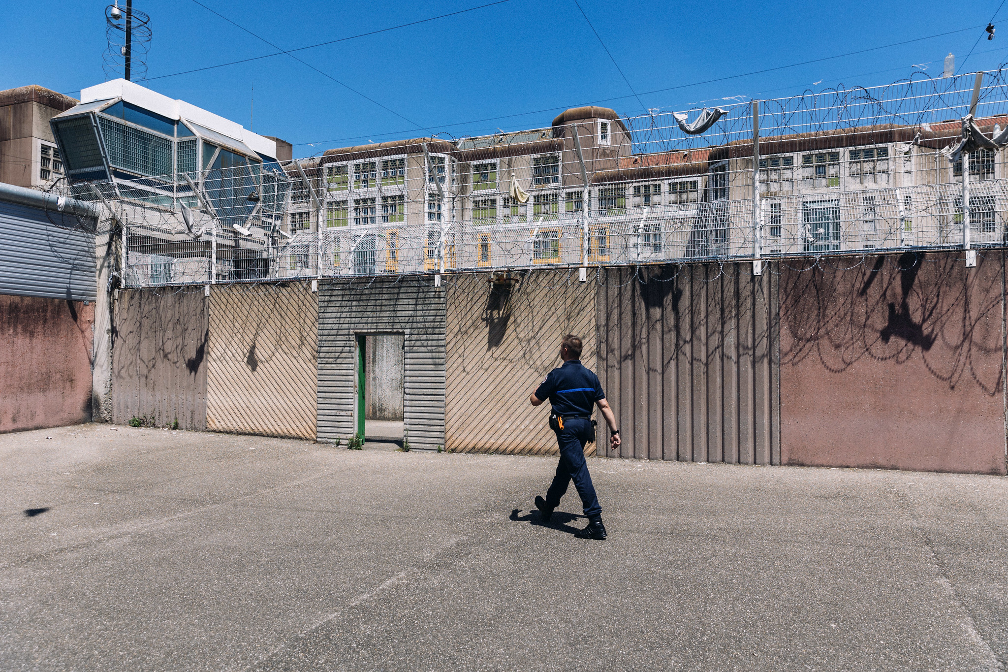 La promenade de la prison de Strasbourg : réduite, sans eau et risquée