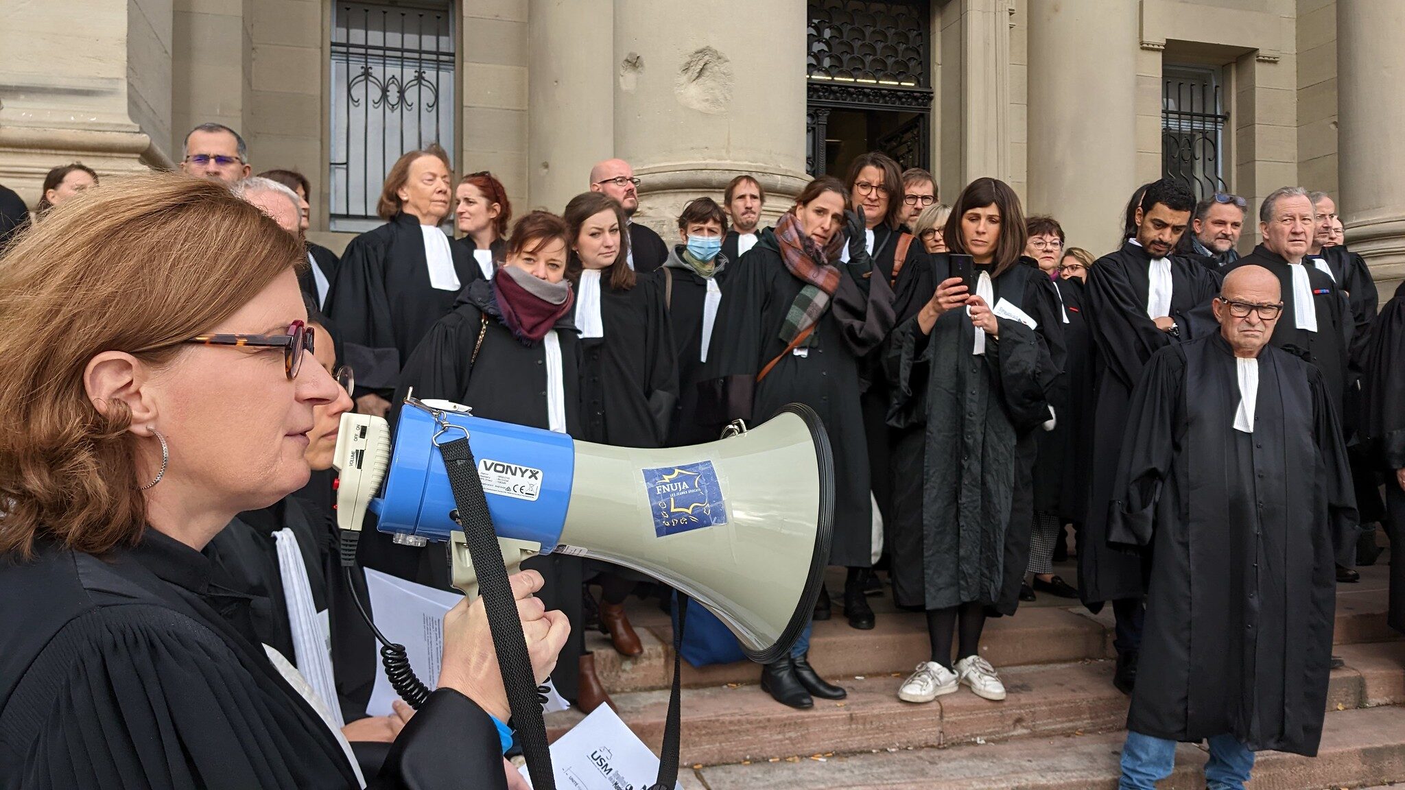 Épuisés, les magistrats de Strasbourg exigent une réponse concrète du gouvernement