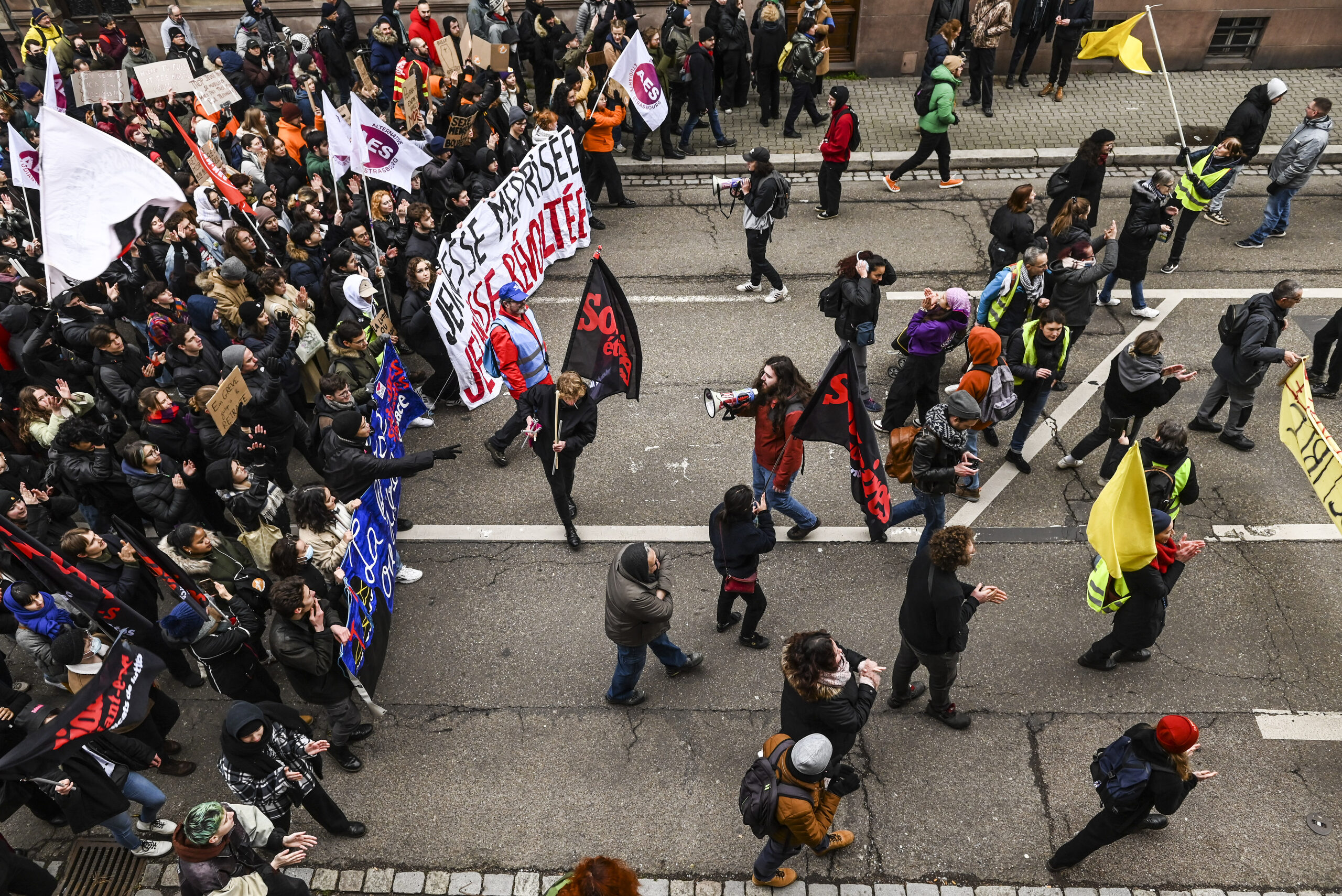 Près de 18 000 personnes : notre direct de la manifestation contre la réforme des retraites à Strasbourg