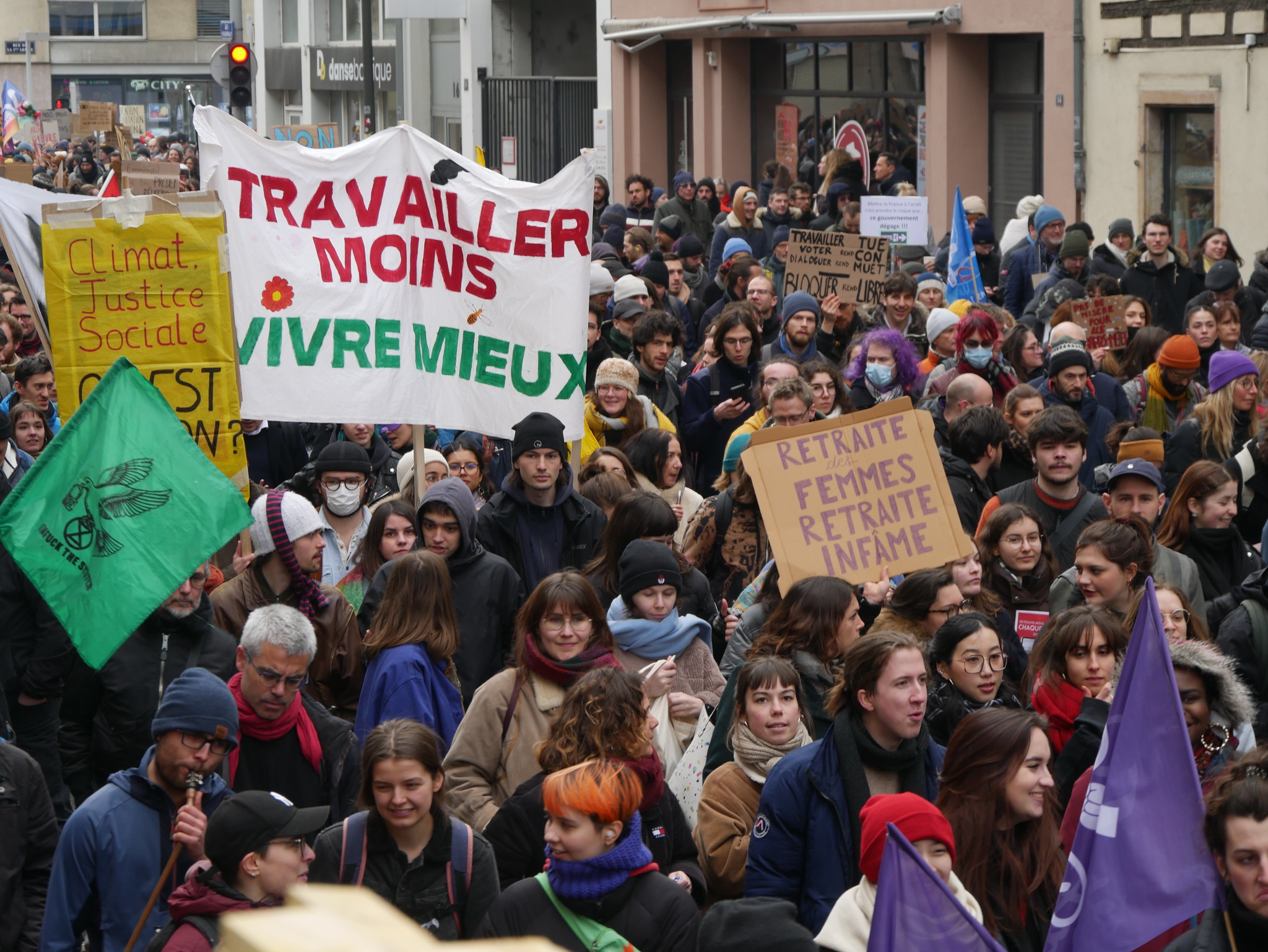 Manifestation et grèves contre la réforme des retraites mardi 28 mars