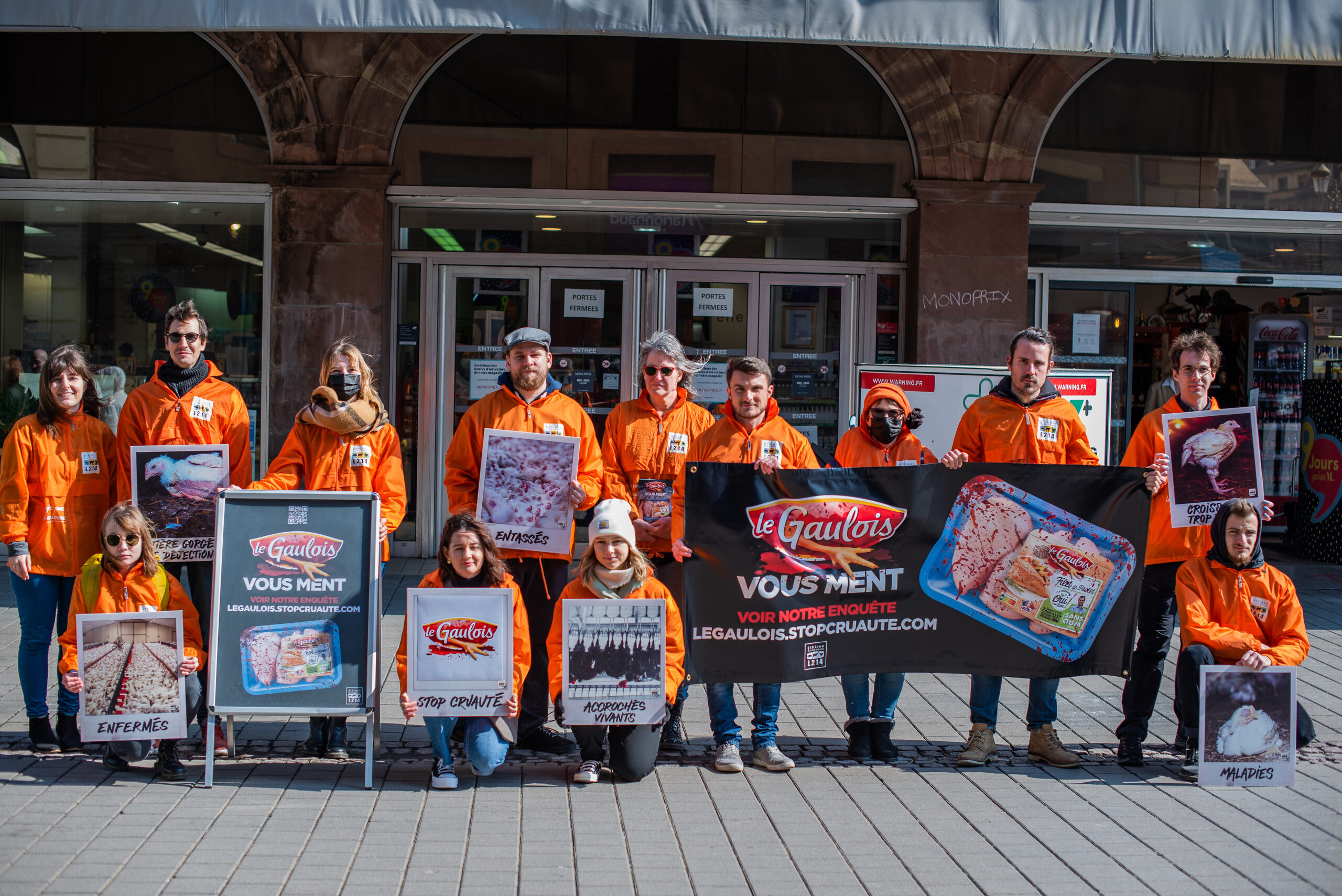 Une militante de L214 poursuivie en justice pour un tag à la craie