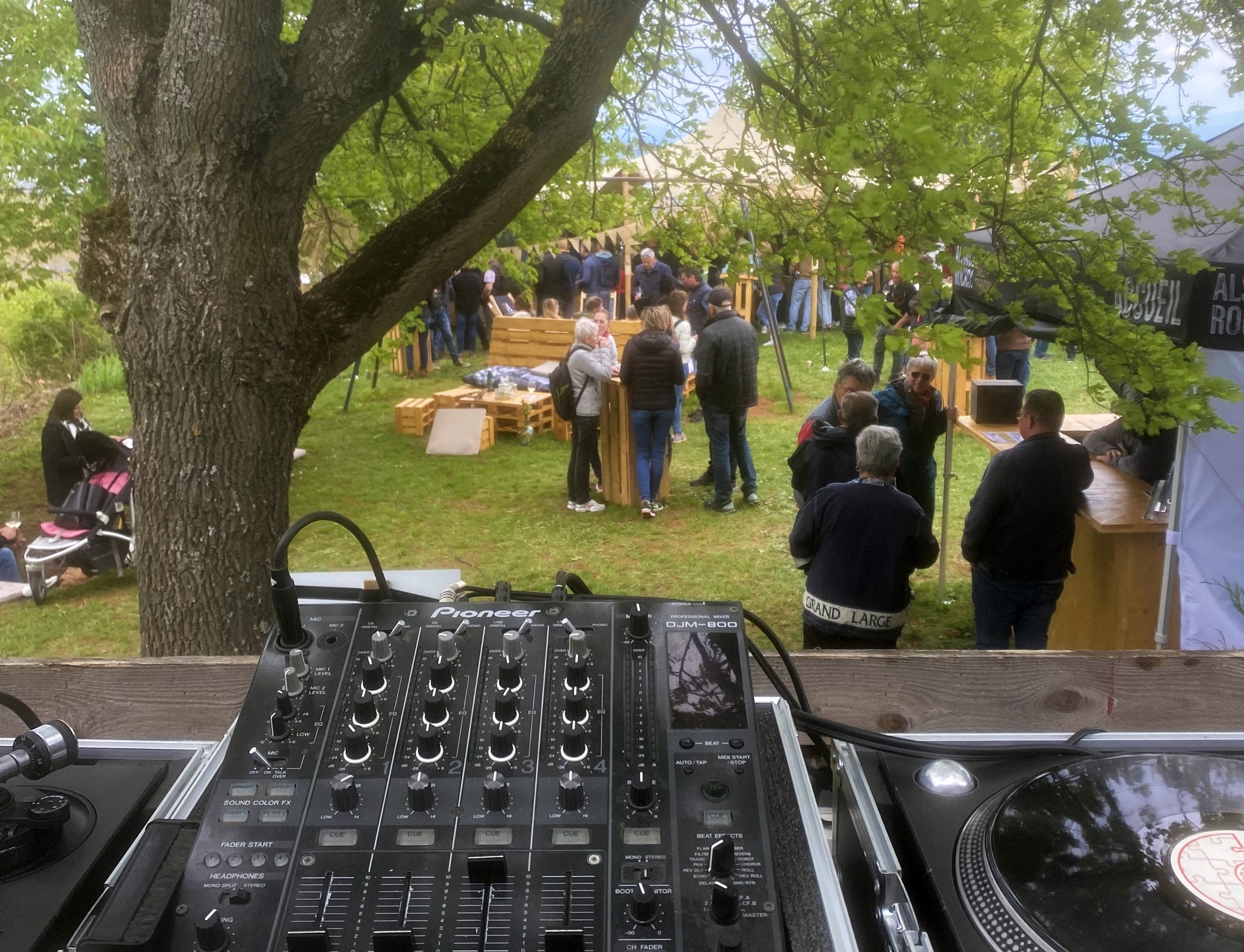 Alimenter les fêtes grâce au soleil, la quête d’un DJ strasbourgeois