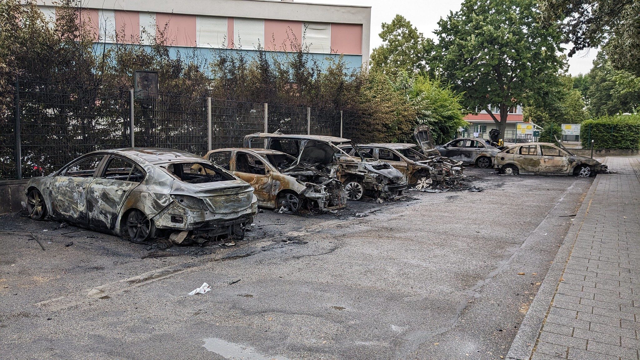 Mort de Nahel : troisième nuit de violences urbaines à Cronenbourg et au Neuhof