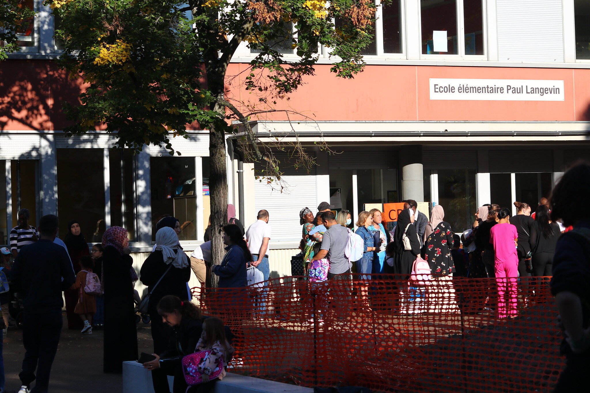 Deux mois après les émeutes, une rentrée scolaire très politique à Cronenbourg