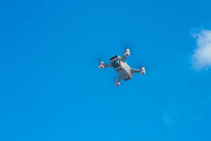 Des avocats déposent un recours contre l’utilisation de drones pour surveiller le Marché de Noël
