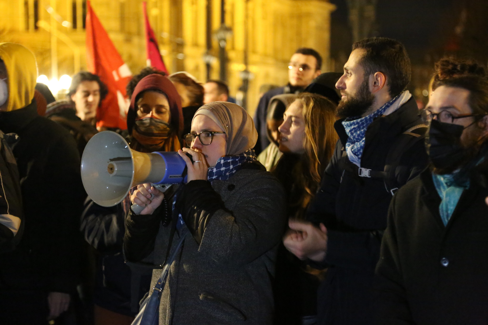 Près de 300 manifestants contre la loi immigration pour « construire la riposte »