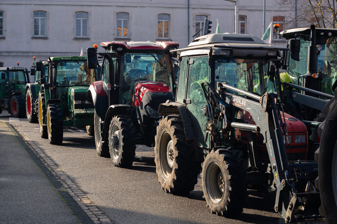 Mercredi 24 janvier dès midi, près de 400 agriculteurs bloqueront l’autoroute à Strasbourg