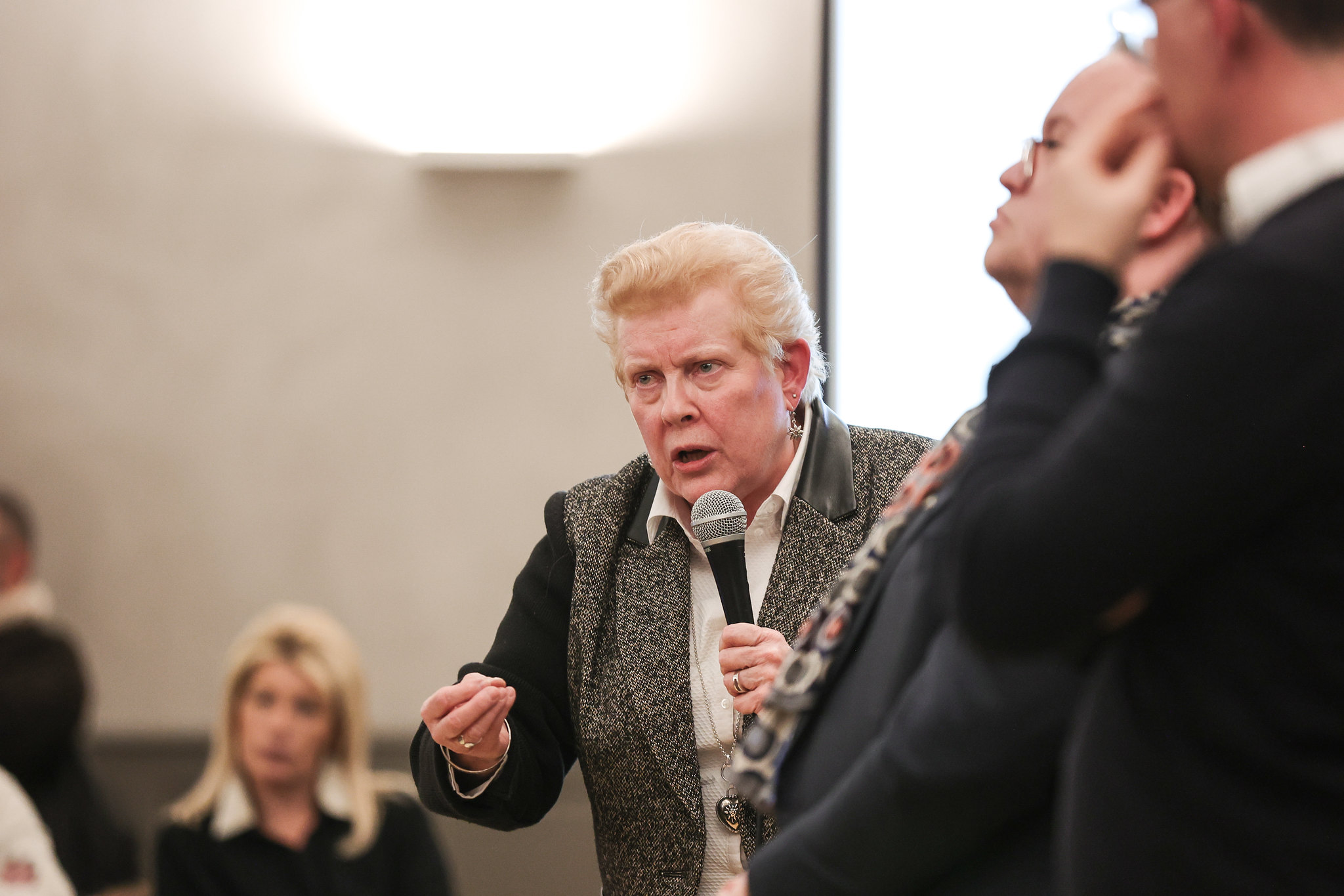 Des joueuses du FCOSK 06 convoquées au meeting de Catherine Trautmann