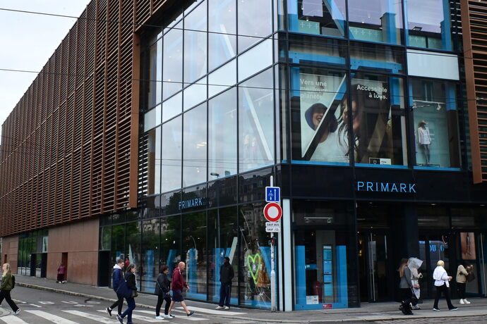 Au Primark de Strasbourg, les salariés « suffoquent à cause de la chaleur »