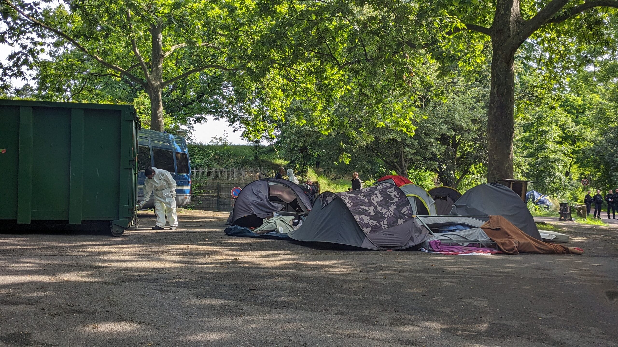 « J’ai perdu toutes mes affaires » : la préfecture a fait évacuer le camp du Glacis