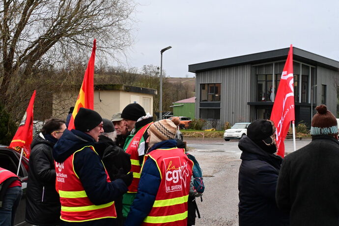 Intimidations, insultes racistes… Six salariés et la CGT portent plainte contre Ritleng