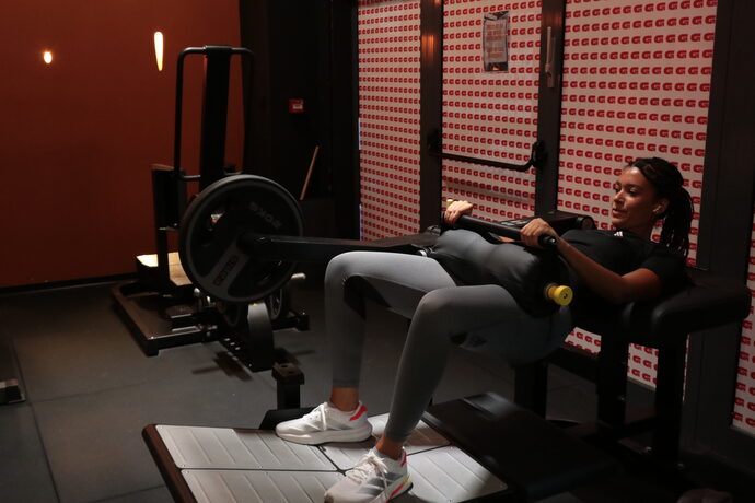 « Ça devient normal d’être scrutée » : des Strasbourgeoises face au sexisme de salles de fitness