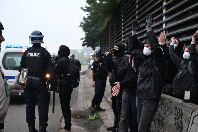 Mobilisation du 10 septembre : des blocages et une importante manifestation à Strasbourg, rassemblements plus sages en Alsace