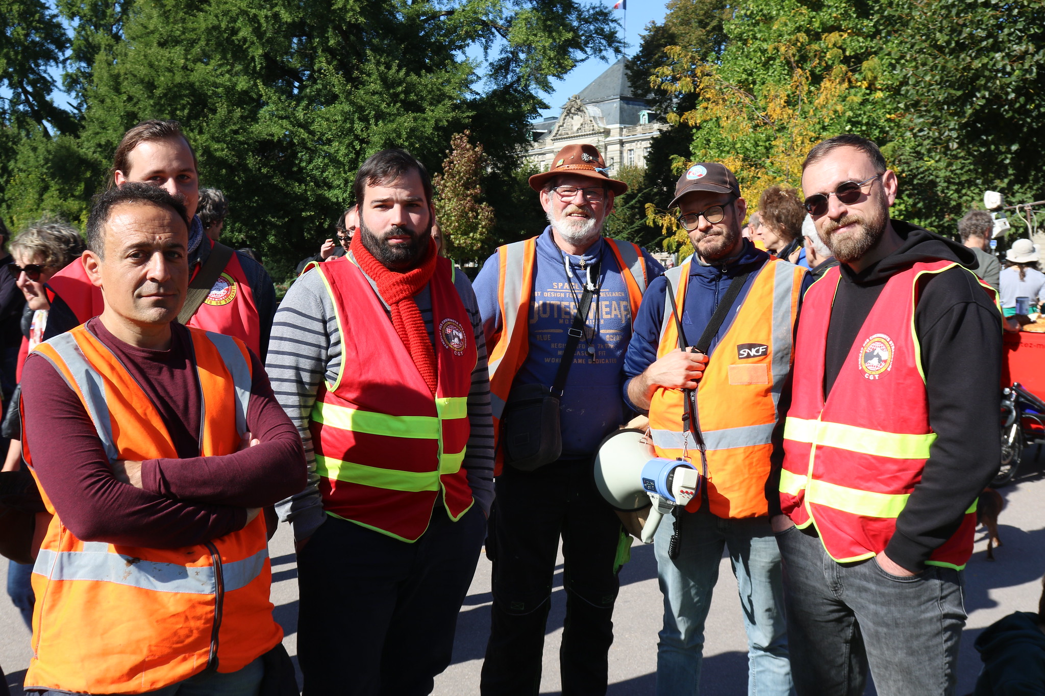 Dans le cortège dégarni du 2 octobre : « La grève saute-mouton, ça fatigue tout le monde »