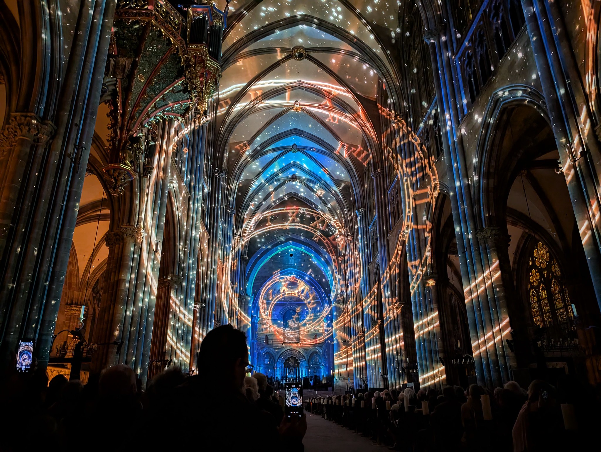Derrière le spectacle Luminiscence dans la cathédrale, l’ombre de Pierre-Edouard Stérin