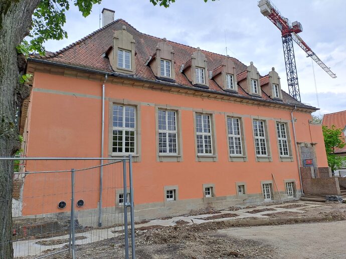 Le bâtiment d'honneur de l'ancien hôpital Lyautey accueillera le tiers-lieu Le Pixel dès mars 2026.