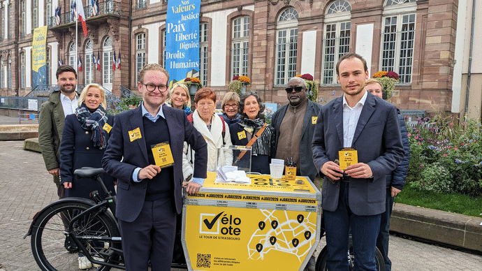 Pierre Jakubowicz se lance à vélo à la conquête de nouveaux électeurs