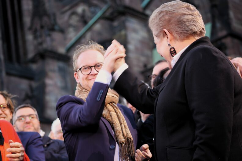 Au pied de la cathédrale, Catherine Trautmann défend son alliance avec les macronistes