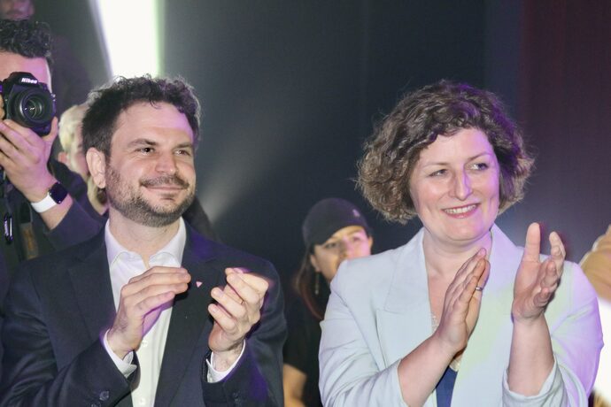 La gauche veut convaincre que son union peut gouverner